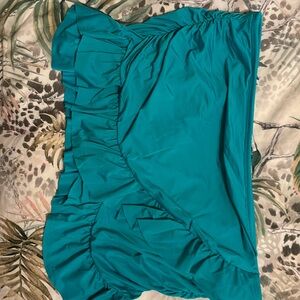 Size medium Kenneth Cole skirt bottom turquoise